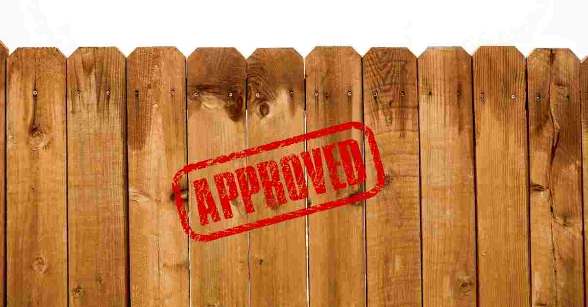 Guide to Managing Fencing Permits & HOA Requirements in Indianapolis