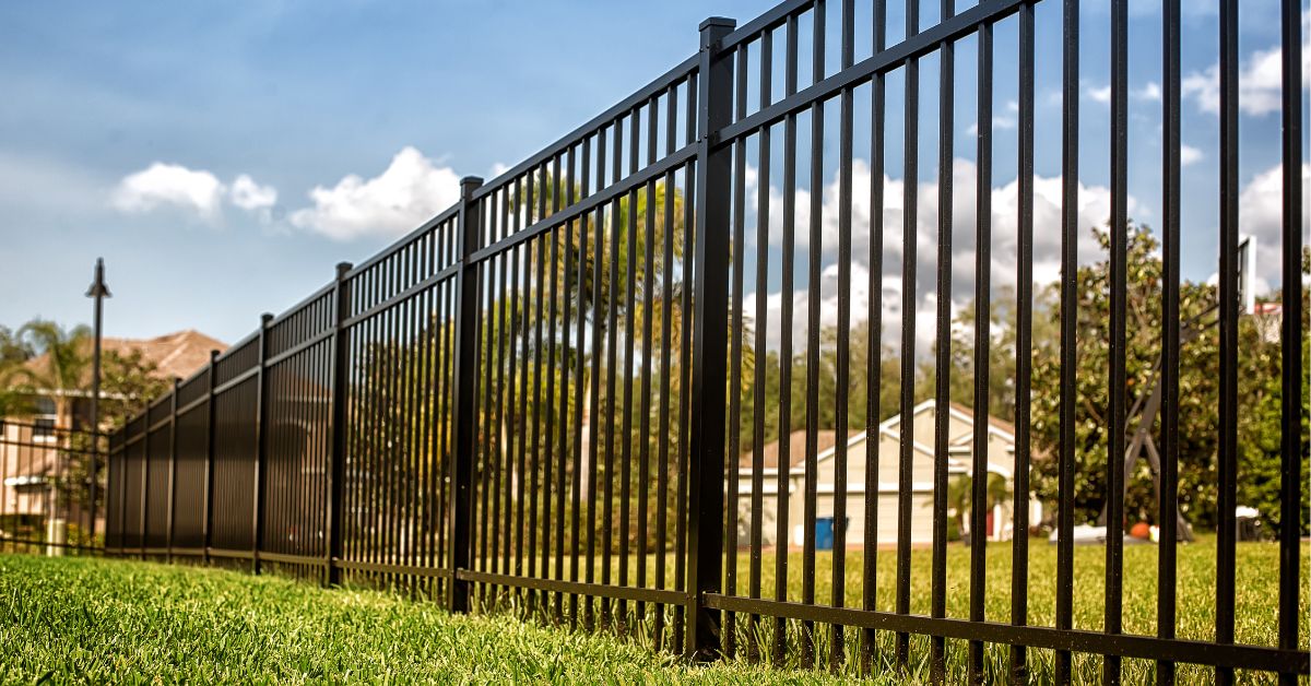 3 Styles of Metal Fences for Your Backyard