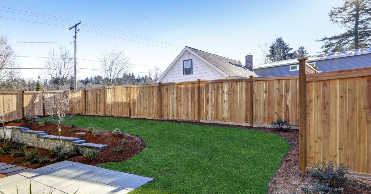 Complete vs. Partial Backyard Fence: The Ultimate Guide